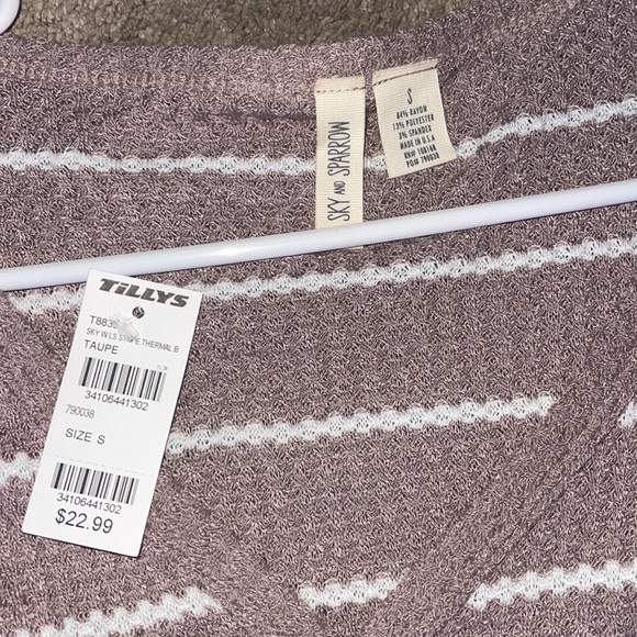 Taupe sweater size small. - Picture 2 of 2